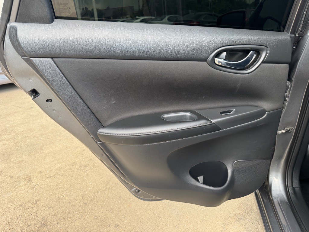 2018 Nissan Sentra Image 16