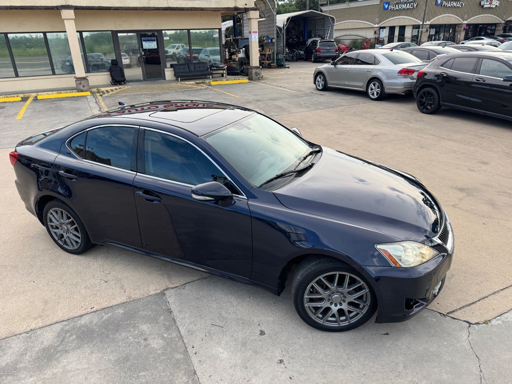 2009 Lexus IS 250 Image 3