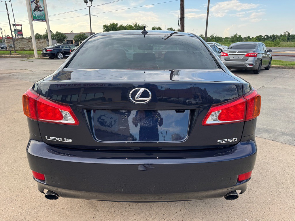 2009 Lexus IS 250 Image 9