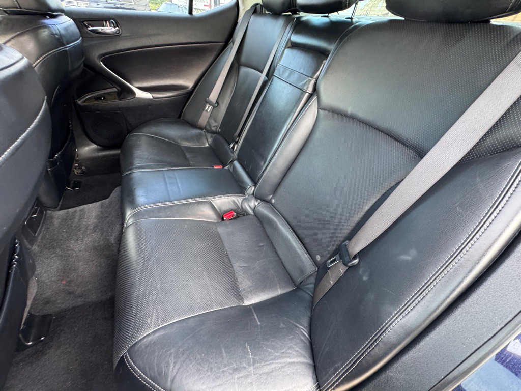 2009 Lexus IS 250 Image 13