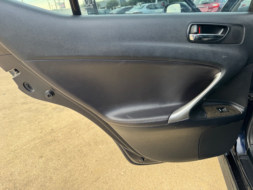 2009 Lexus IS 250 Image 15