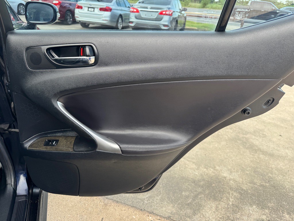 2009 Lexus IS 250 Image 18