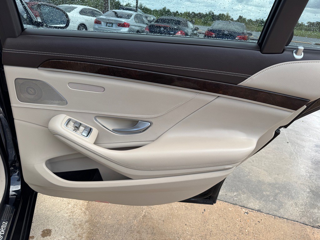 2020 Mercedes-Benz S-Class Image 30