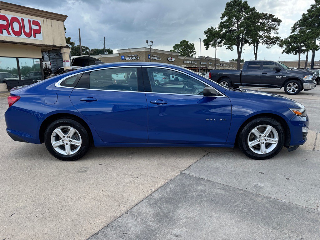 2023 Chevrolet Malibu Image 12
