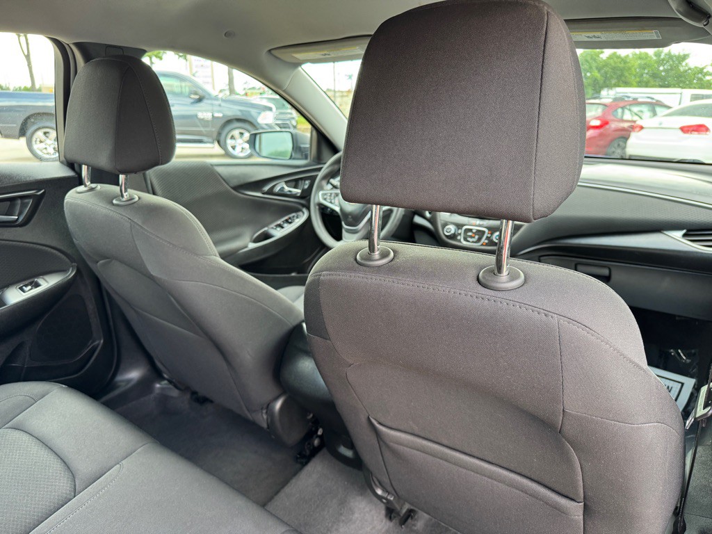 2023 Chevrolet Malibu Image 18