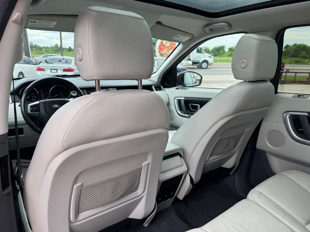 2017 Land Rover Discovery Sport Image 15
