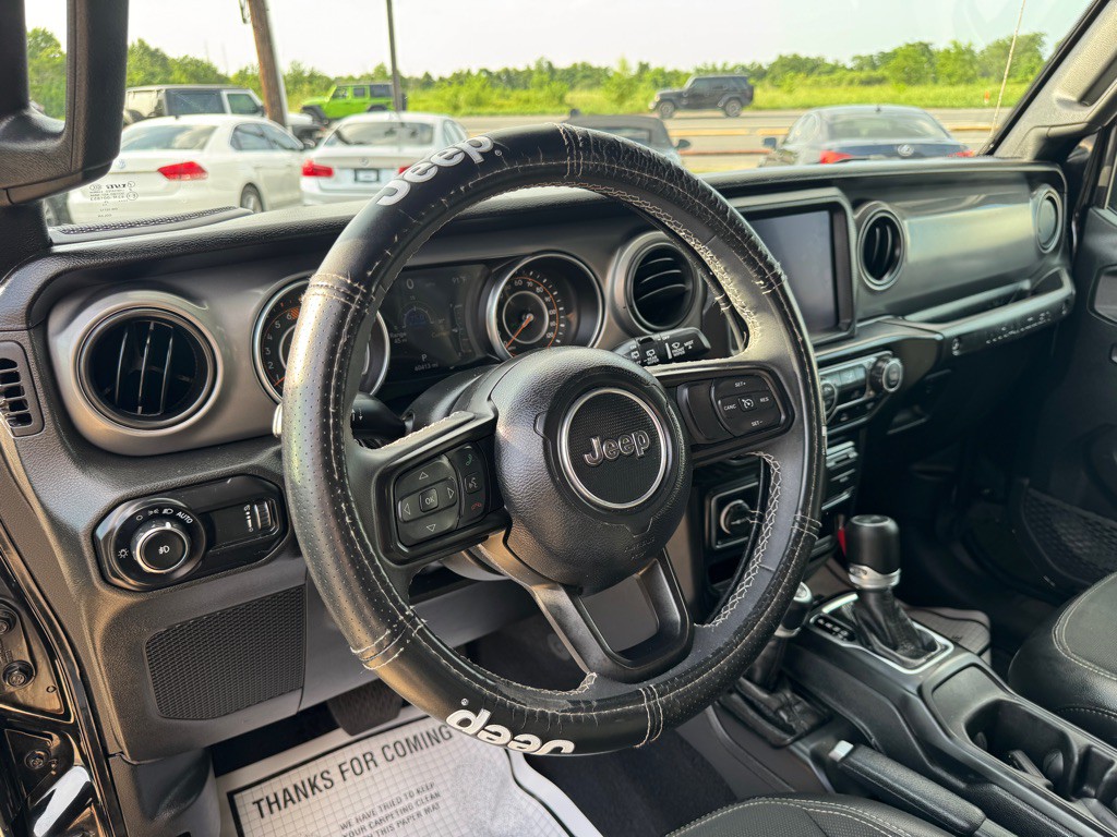 2023 Jeep Wrangler Image 25