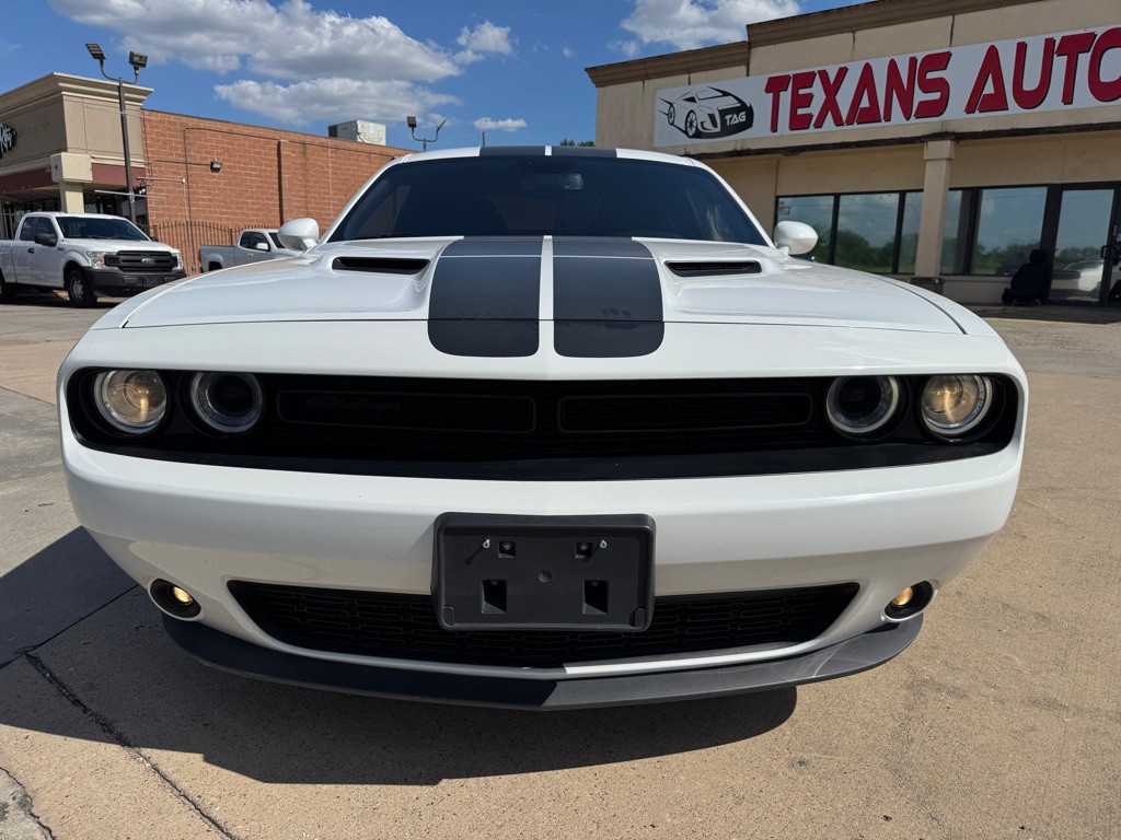 2022 Dodge Challenger Image 4