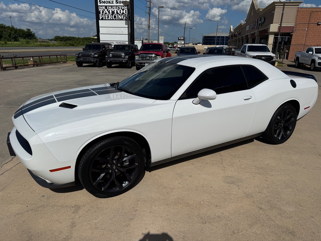 2022 Dodge Challenger Image 7