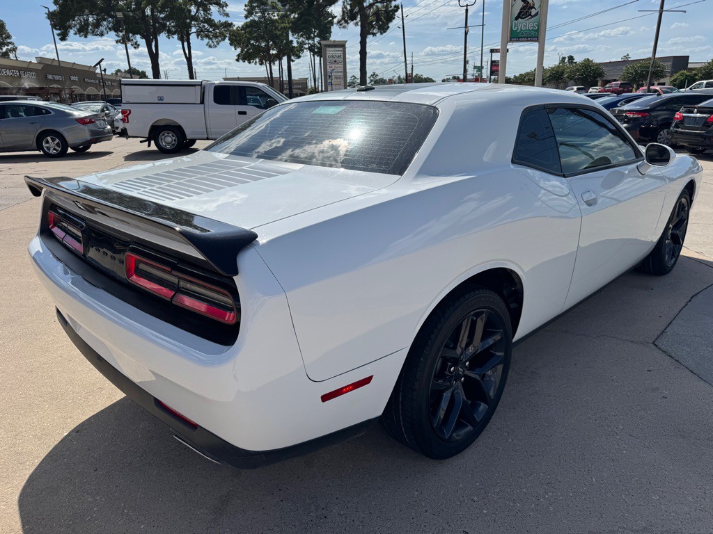 2022 Dodge Challenger Image 11