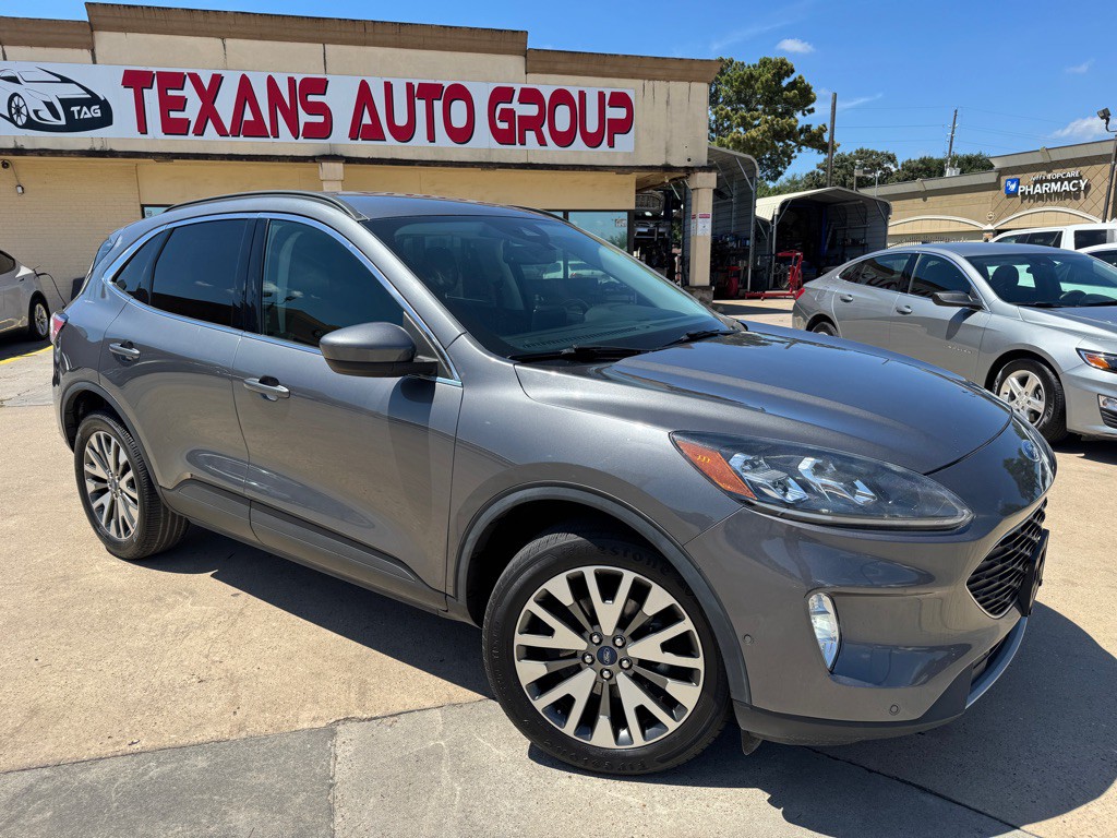 2021 Ford Escape Image 2