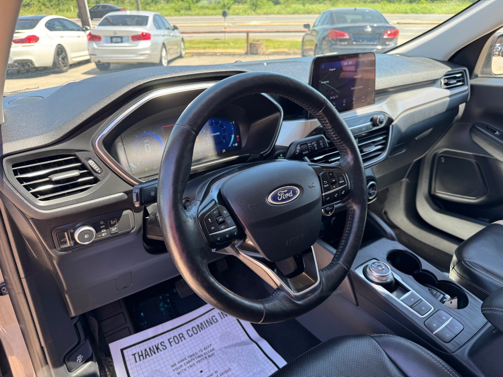 2021 Ford Escape Image 24