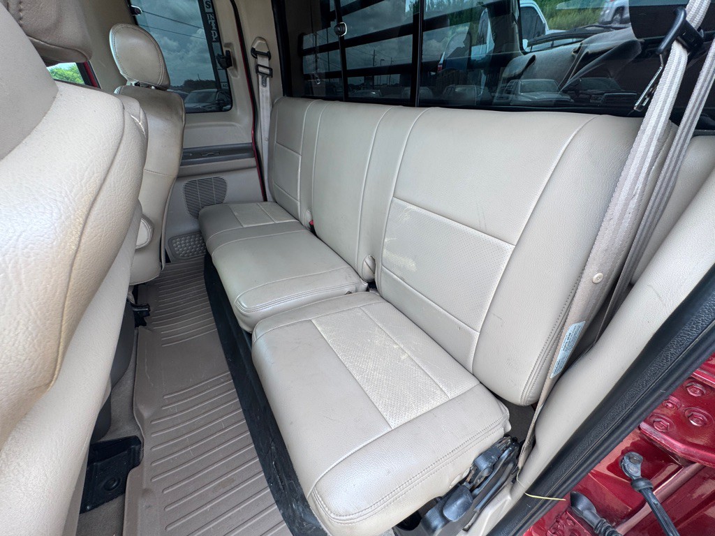 2001 Ford F-350 Image 13