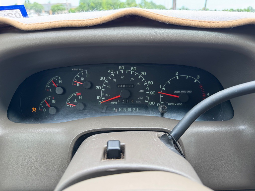 2001 Ford F-350 Image 26