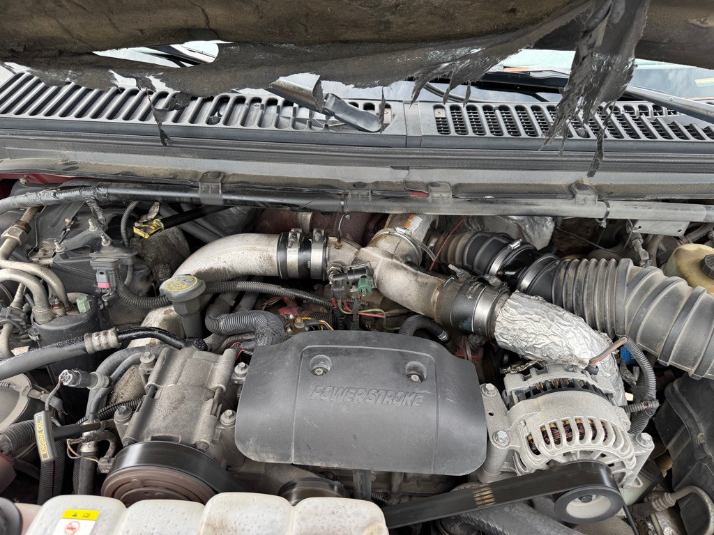2001 Ford F-350 Image 32