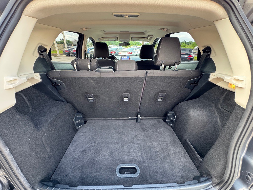 2018 Ford Econoline Image 38