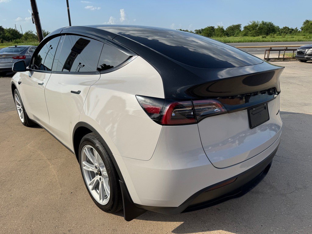 2021 Tesla Model Y Image 9