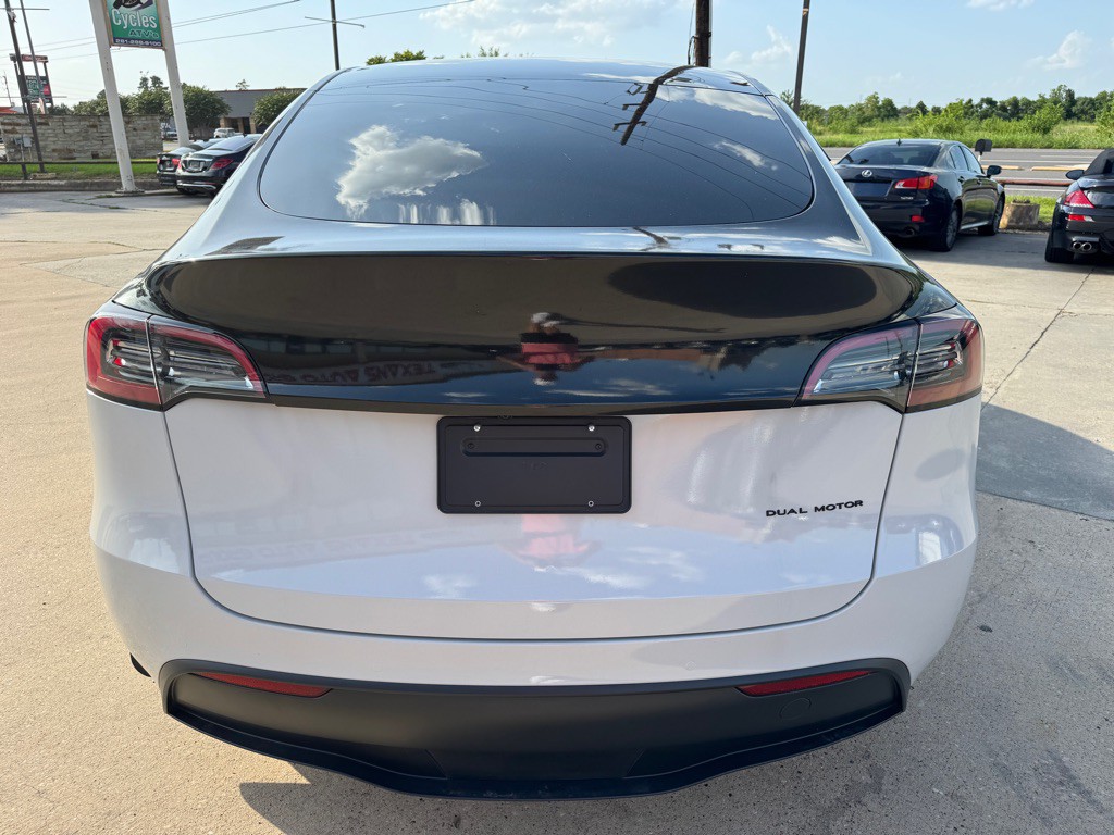 2021 Tesla Model Y Image 10