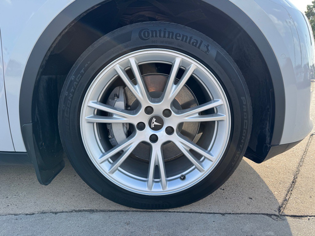 2021 Tesla Model Y Image 13