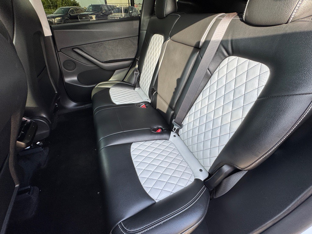 2021 Tesla Model Y Image 15