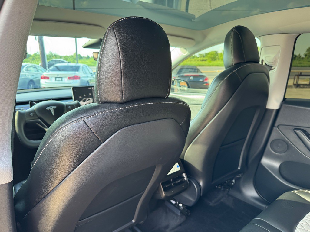 2021 Tesla Model Y Image 16
