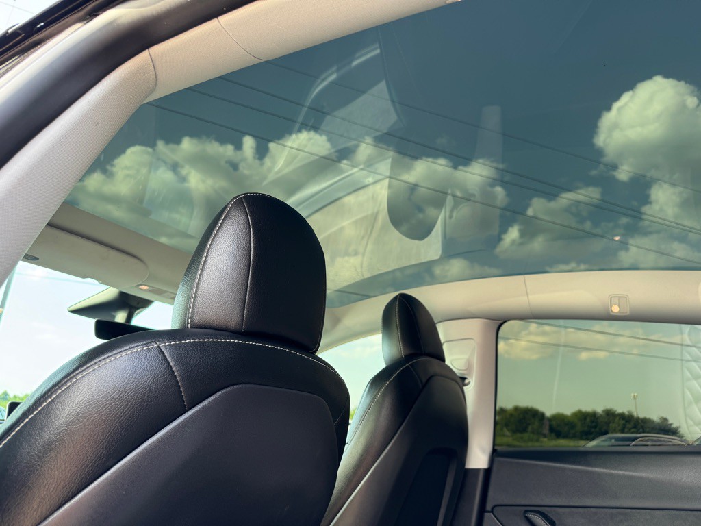 2021 Tesla Model Y Image 17