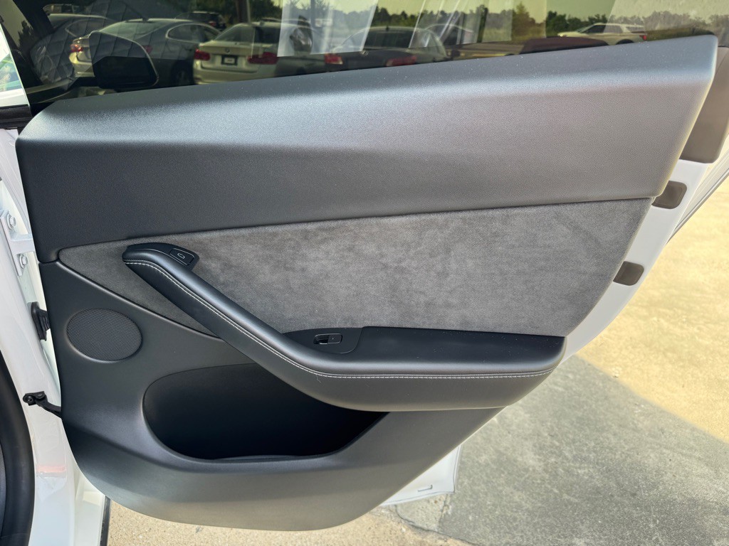 2021 Tesla Model Y Image 22