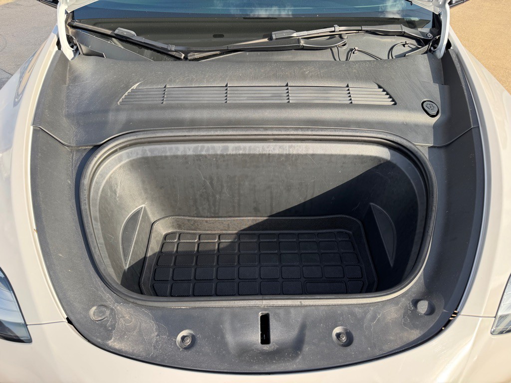 2021 Tesla Model Y Image 37