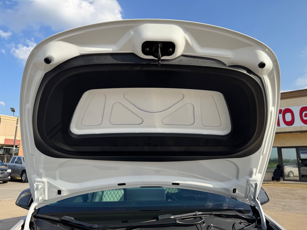 2021 Tesla Model Y Image 38