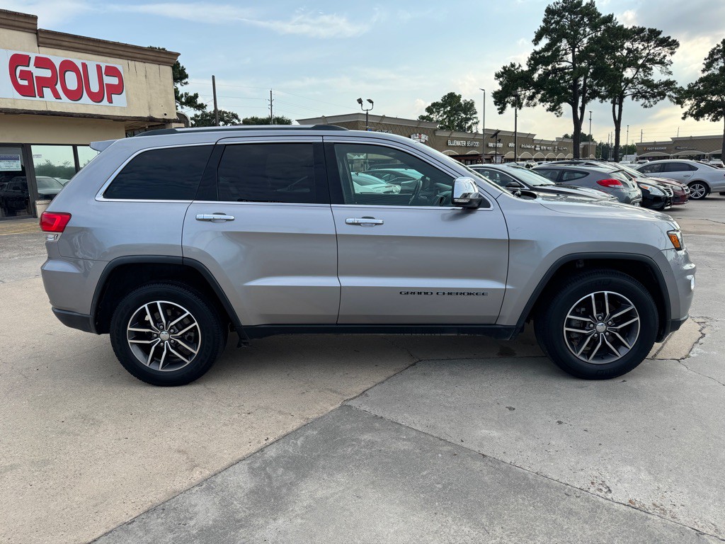 2018 Jeep Grand Cherokee Image 11