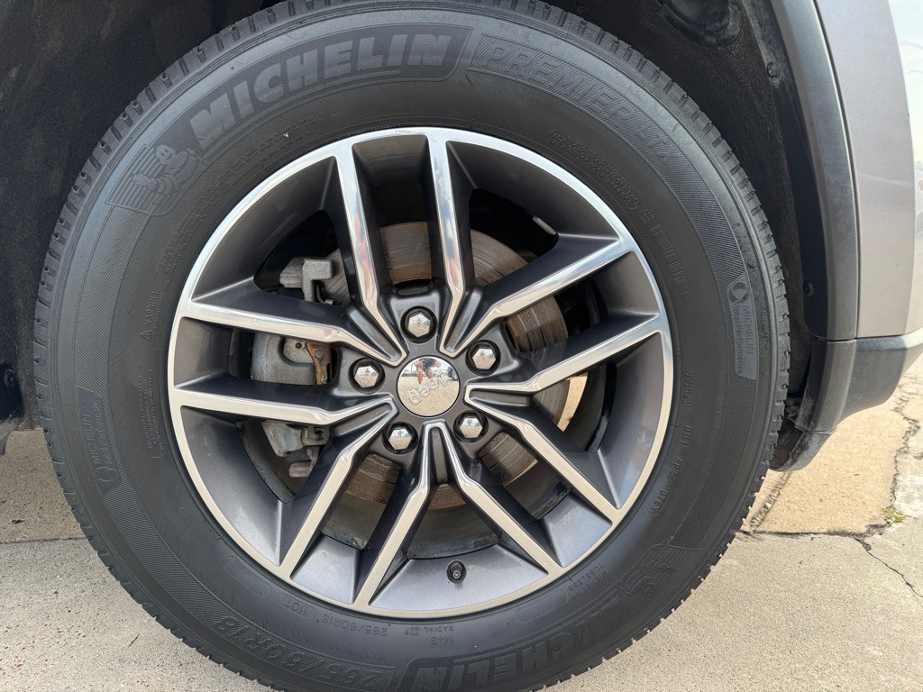 2018 Jeep Grand Cherokee Image 12