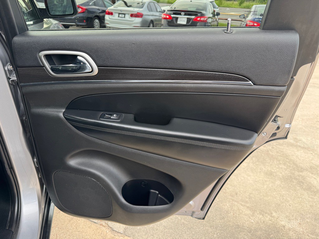 2018 Jeep Grand Cherokee Image 19