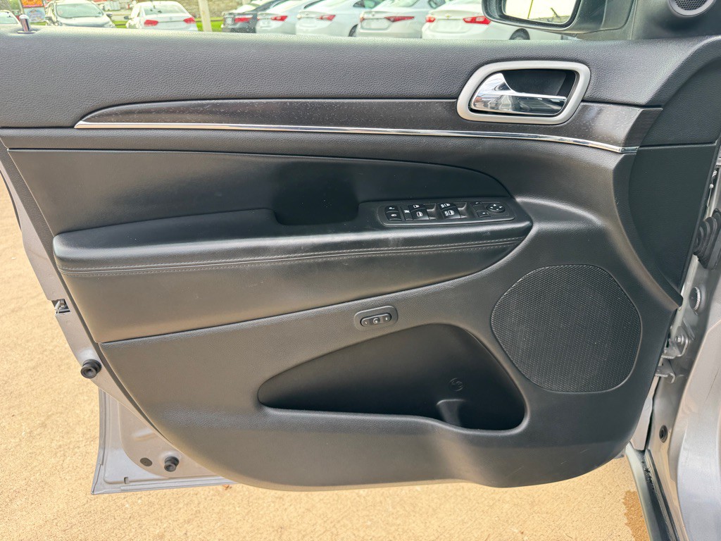 2018 Jeep Grand Cherokee Image 25