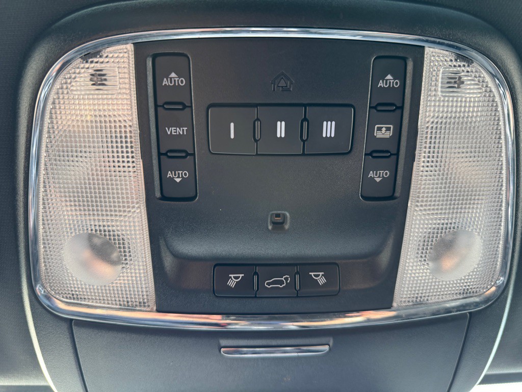 2018 Jeep Grand Cherokee Image 34