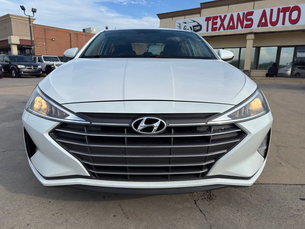 2020 Hyundai Elantra Image 4