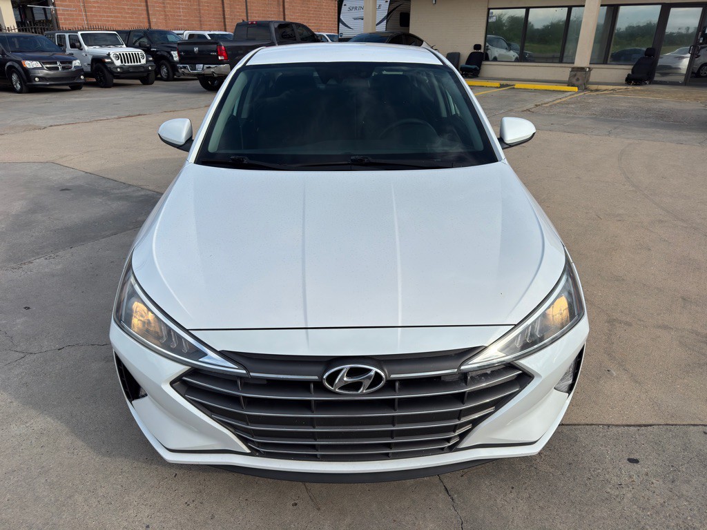 2020 Hyundai Elantra Image 5