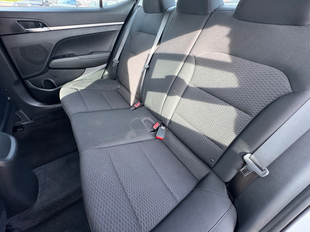 2020 Hyundai Elantra Image 14
