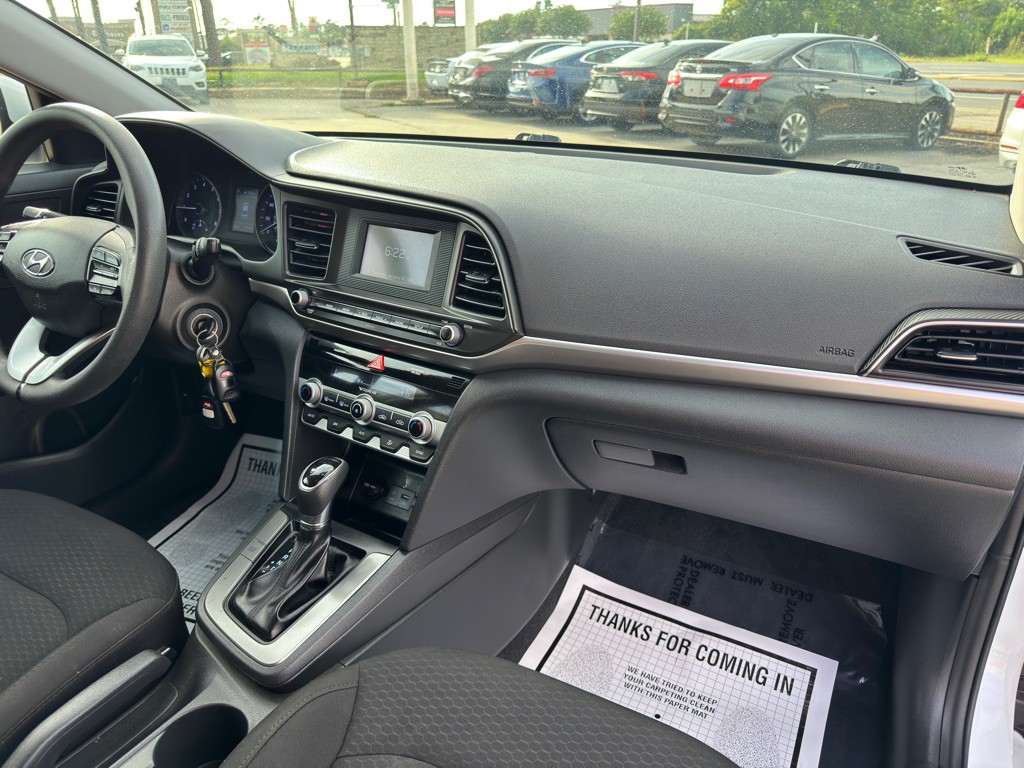 2020 Hyundai Elantra Image 21