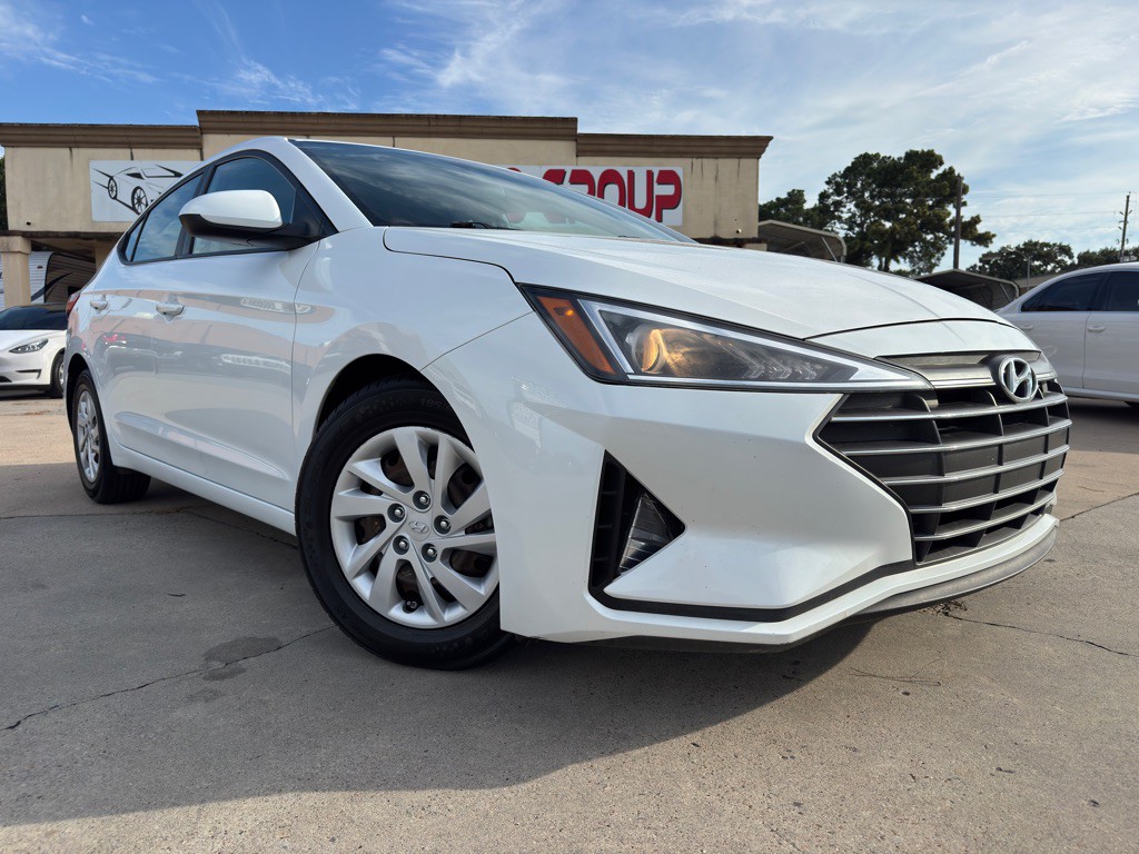 2020 Hyundai Elantra Image 35