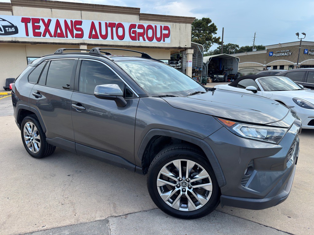 2019 Toyota Rav4 Image 2