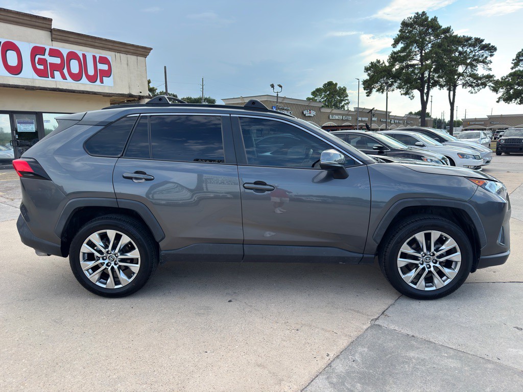 2019 Toyota Rav4 Image 11