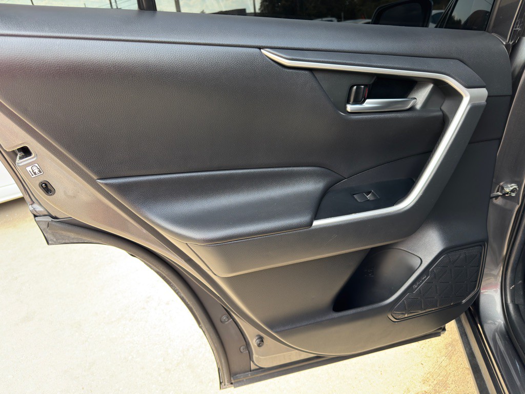 2019 Toyota Rav4 Image 17