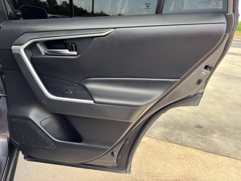 2019 Toyota Rav4 Image 20
