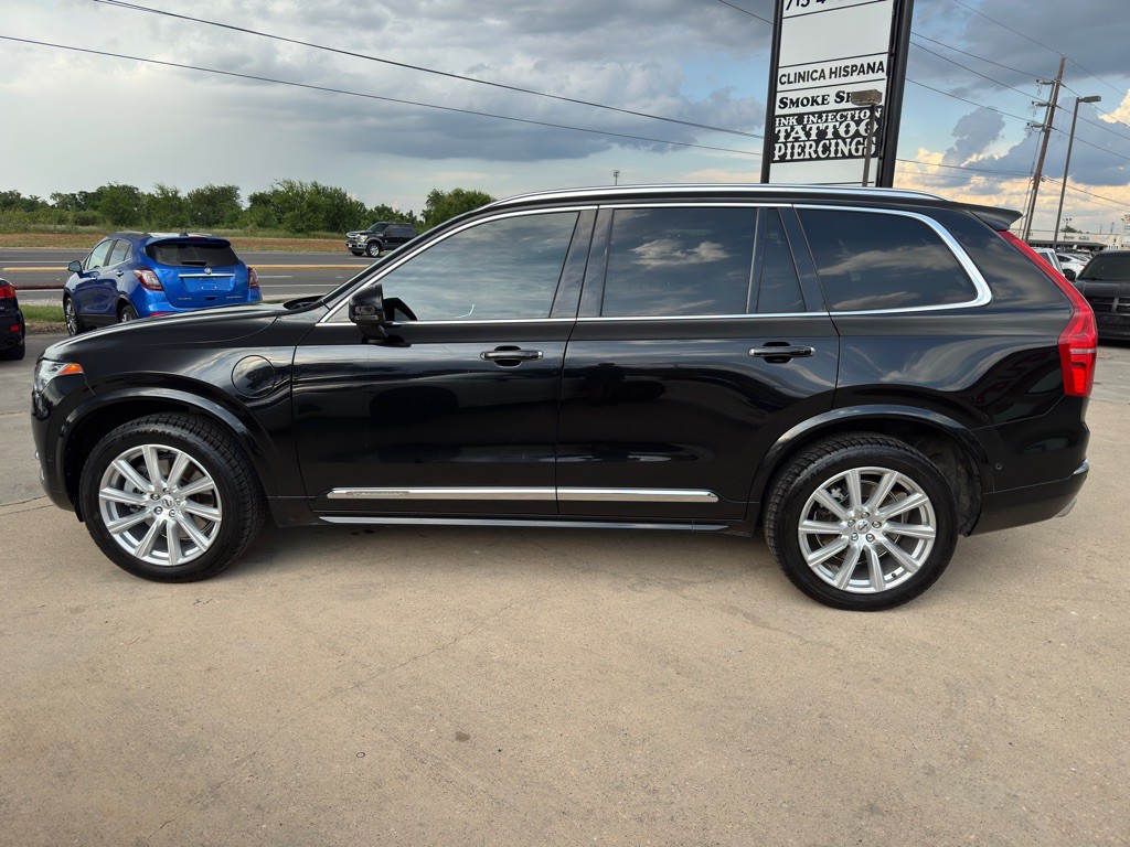 2017 Volvo XC90 Image 8
