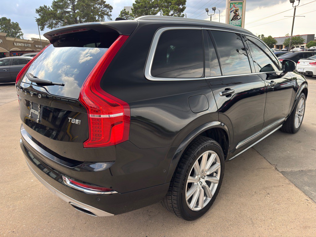2017 Volvo XC90 Image 11