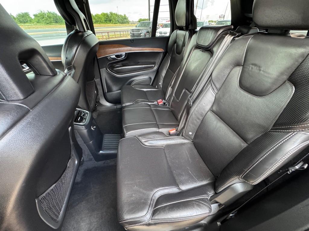 2017 Volvo XC90 Image 15