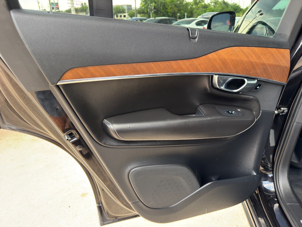 2017 Volvo XC90 Image 18