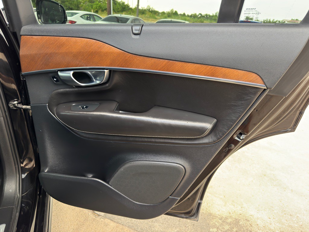 2017 Volvo XC90 Image 21