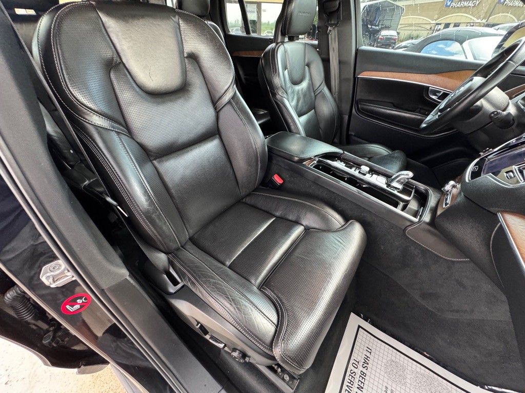 2017 Volvo XC90 Image 22