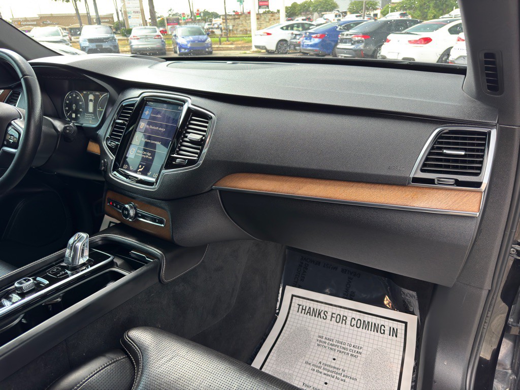 2017 Volvo XC90 Image 23